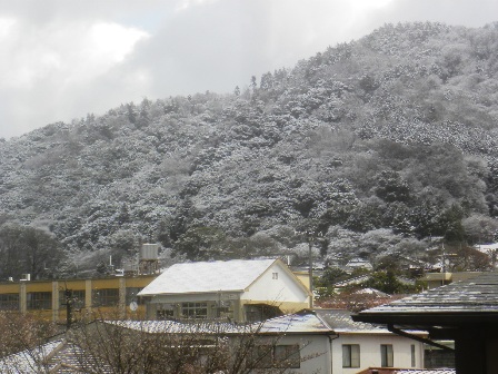 雪景色の3月30日.JPG